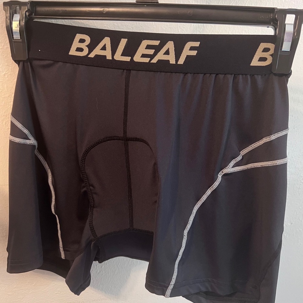 Baleaf Padded Cycling Shorts Men Large Black 3D Cushion NWT